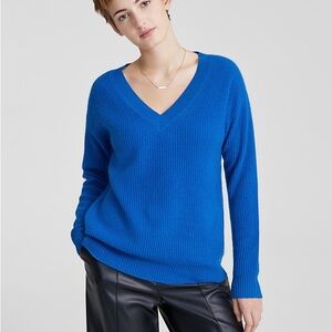 Women's Cashmere Blue V-Neck Sweater